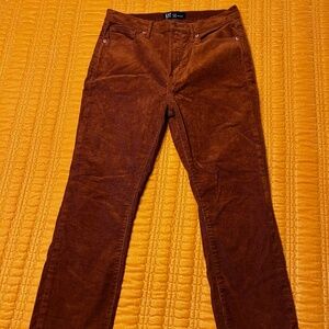 NWOT-Gap Cords Size 6